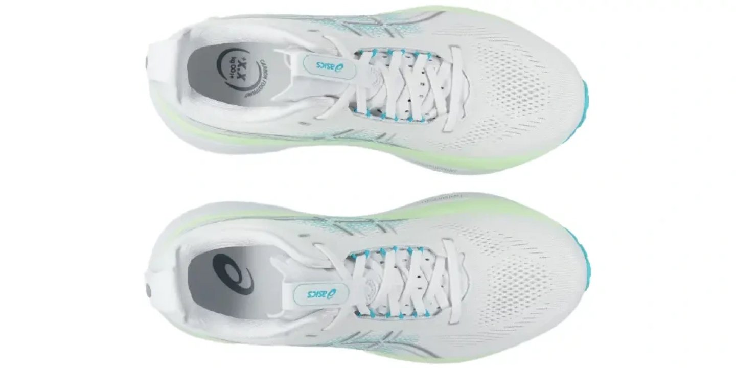 Top-down view of a pair of Asics Gel-Kayano 33 running shoes in white with mint green and teal accents